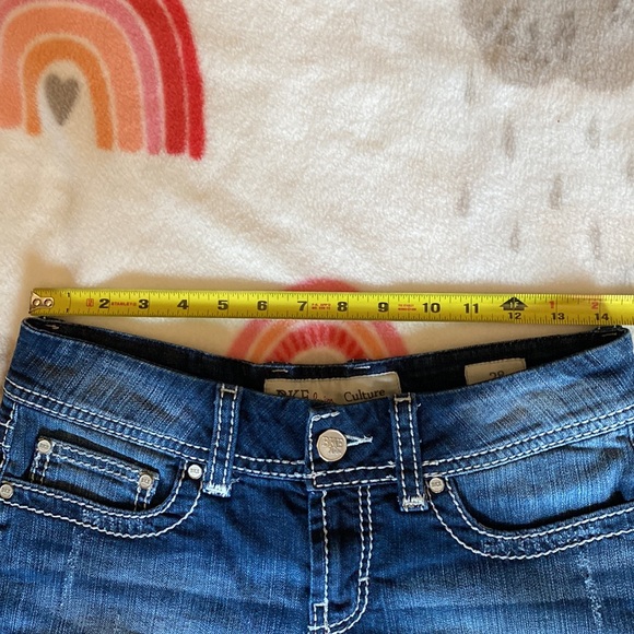 BKE Culture size 28 Jean shorts. Like new - Picture 7 of 10